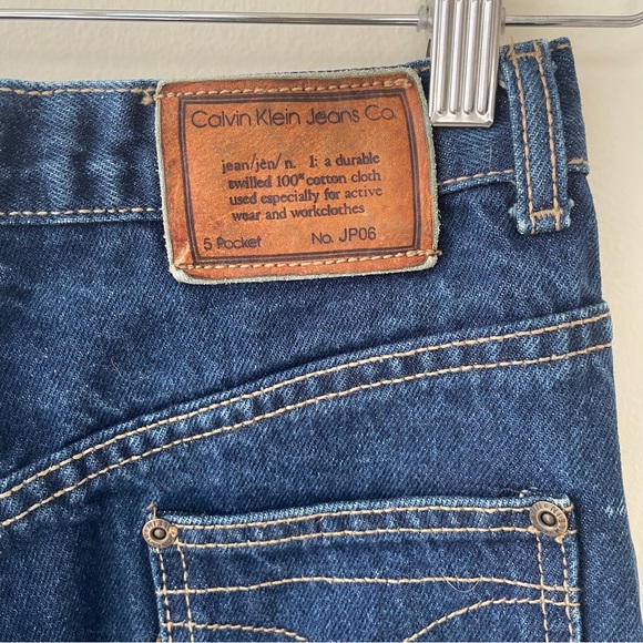 Vintage Calvin Klein jean skirt, sz 2 - Picture 3 of 8